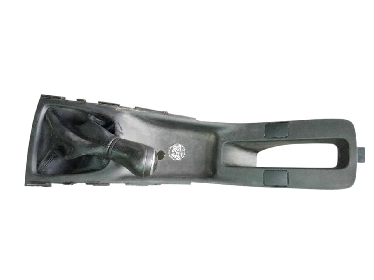CONSOLA CENTRAL PALANCA DE CAMBIOS Suzuki Baleno 2021