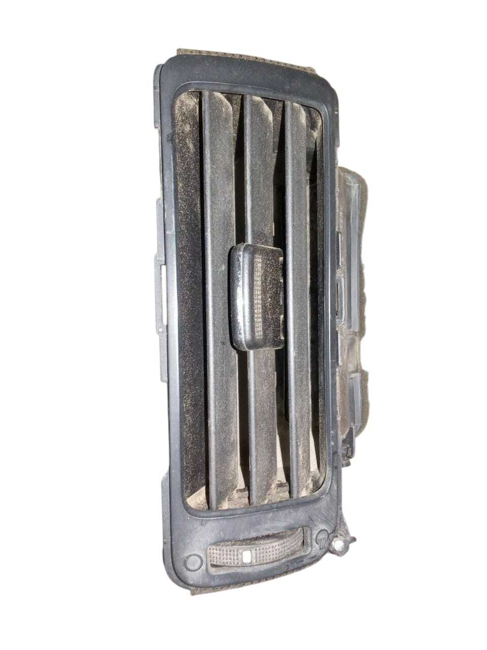 DIFUSOR DE AIRE IZQUIERDA TABLERO Kia RIO 4 2014