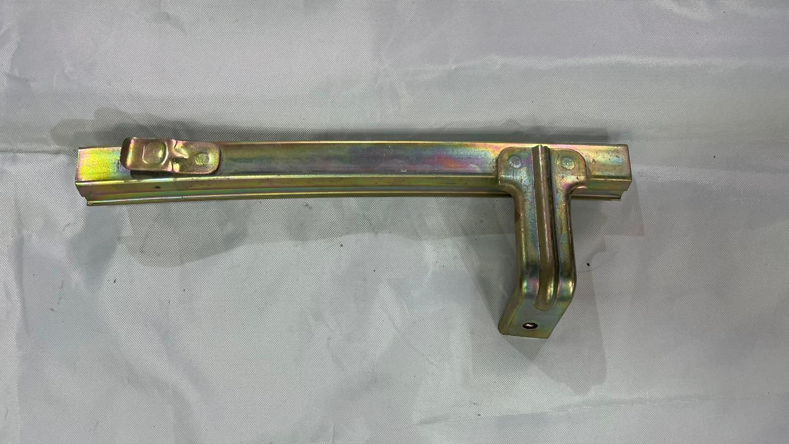 RIEL DE VIDRIO PUERTA DELANTERA DERECHA Chevrolet Groove 2021