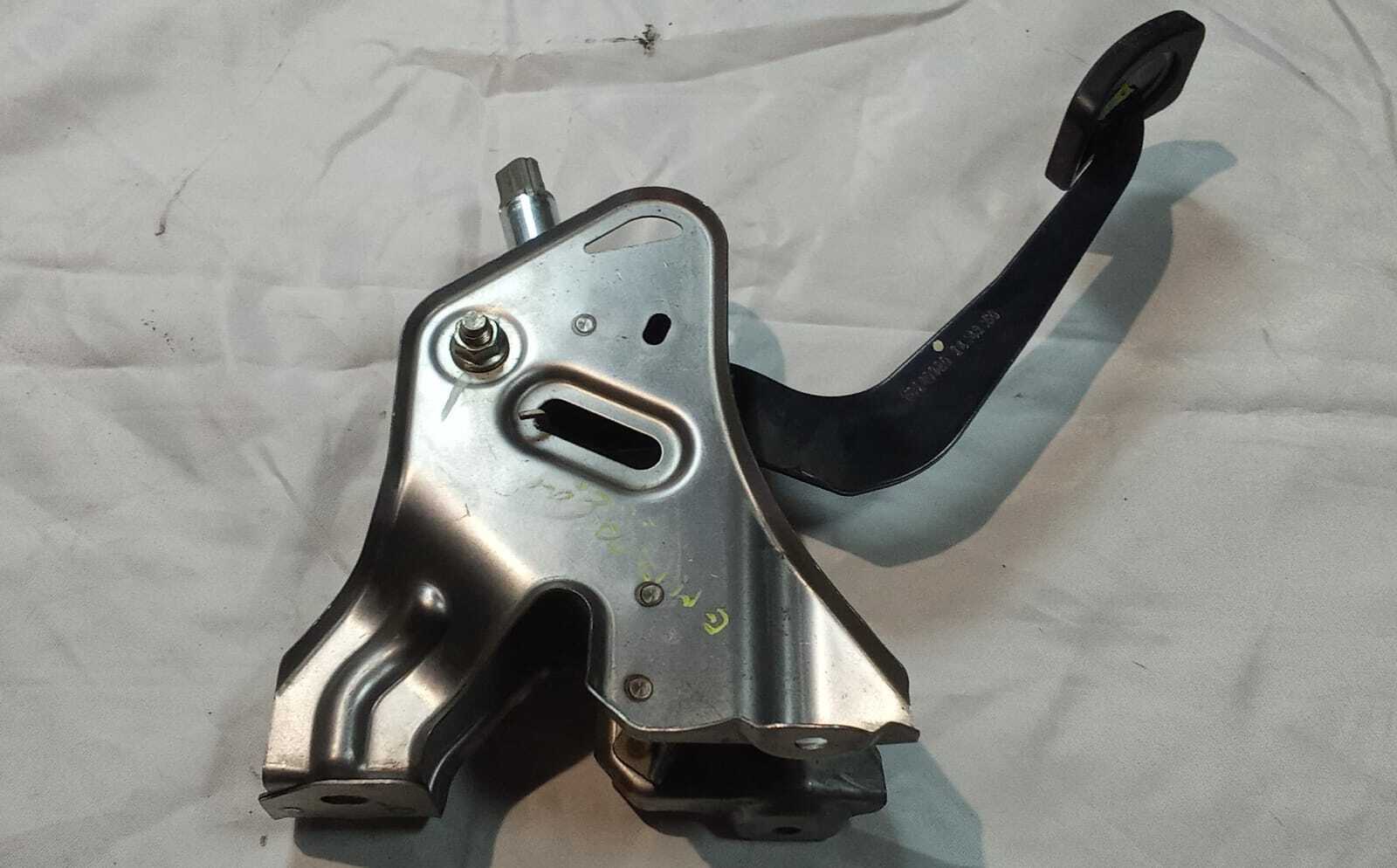 PEDAL DE EMBRAGUE Suzuki S-PRESSO 2021