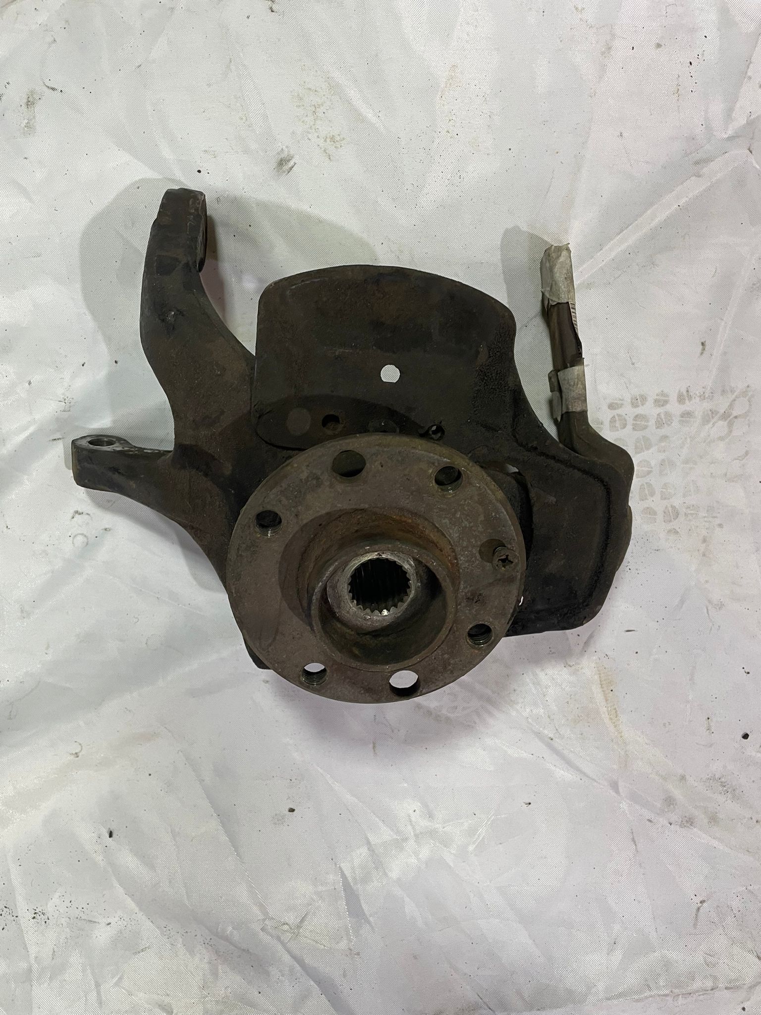 MUÑON Y MASA IZQUIERDO EXTRA Chevrolet Corsa 2001