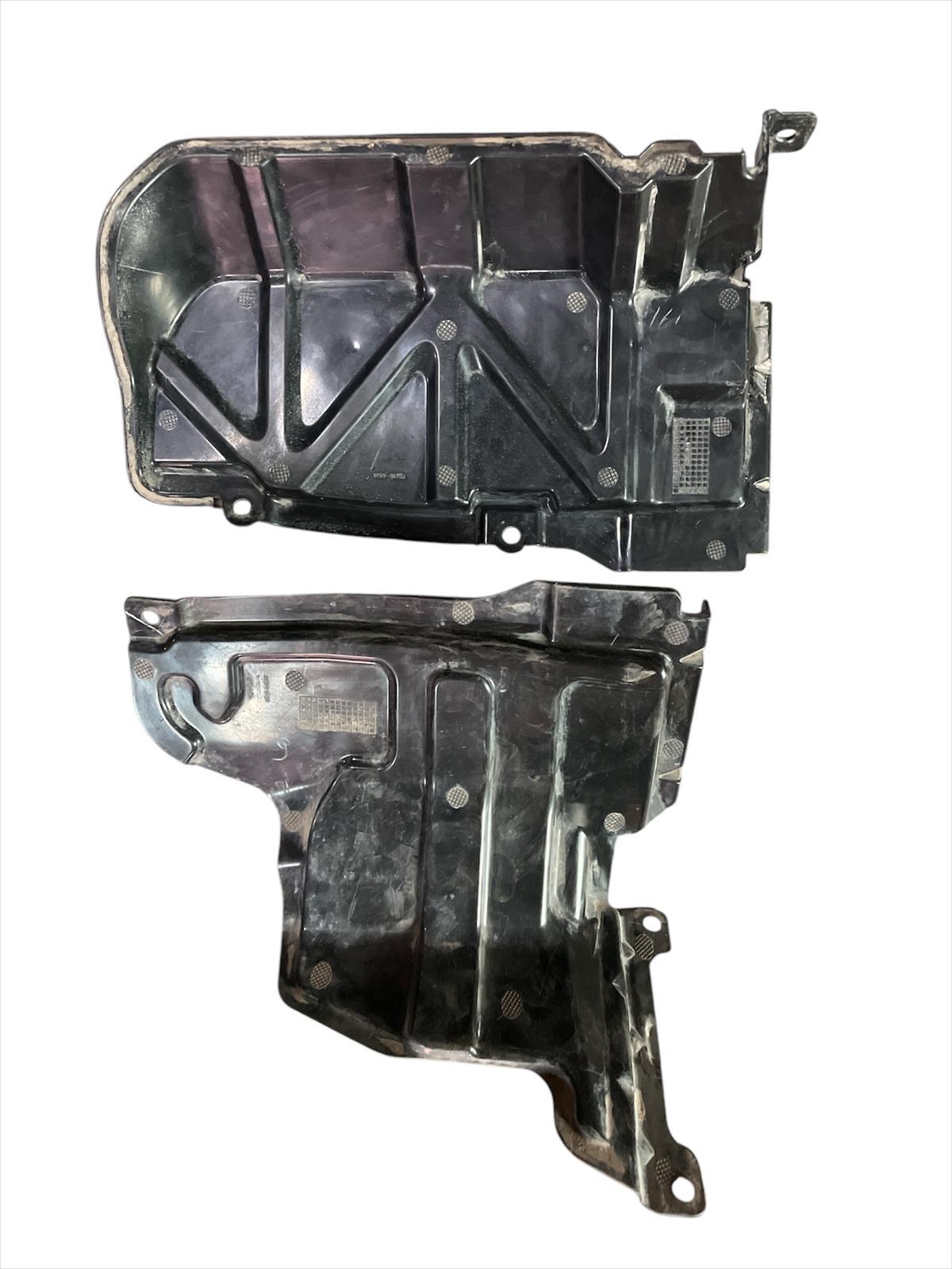 MOLDURA LADO IZQUIERDO INFERIOR MOTOR Suzuki S-PRESSO 2021
