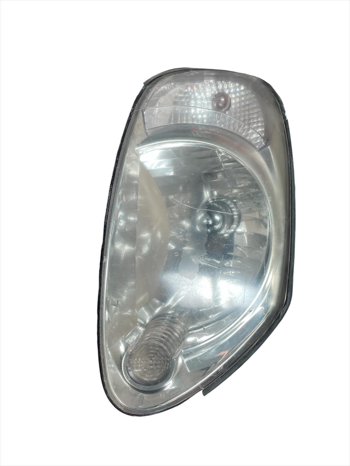 FOCO DELANTERO DERECHO Hyundai Accent 2005