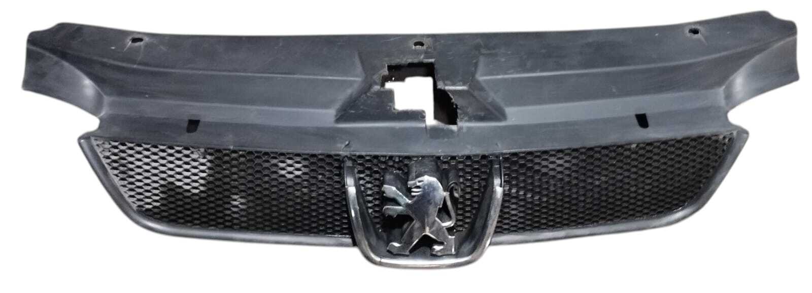 REJILLA FRONTAL Peugeot 406 2001