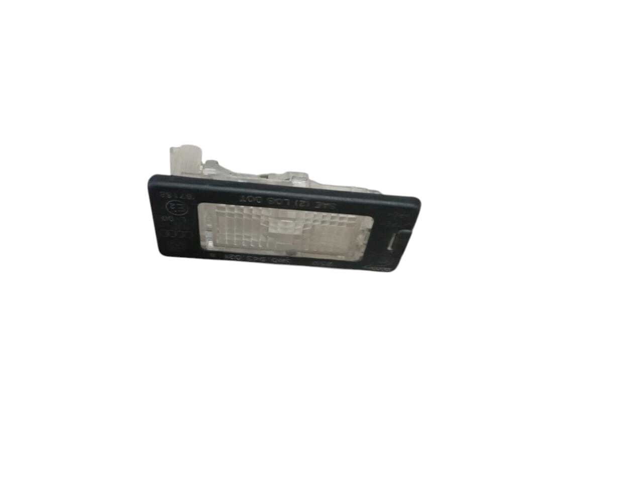 LUZ PATENTE TRASERA Volkswagen VIRTUS 2019