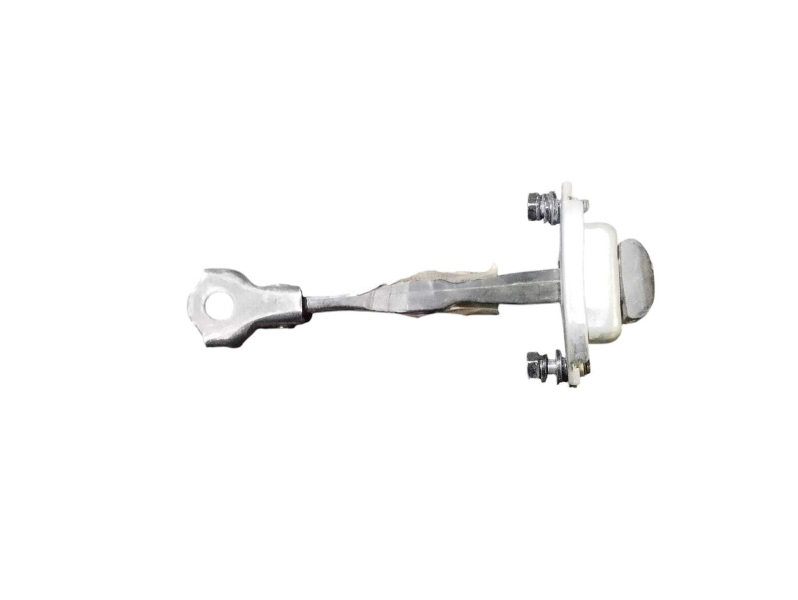 TIRANTE DE PUERTA IZQUIERDA Chevrolet Groove 2021