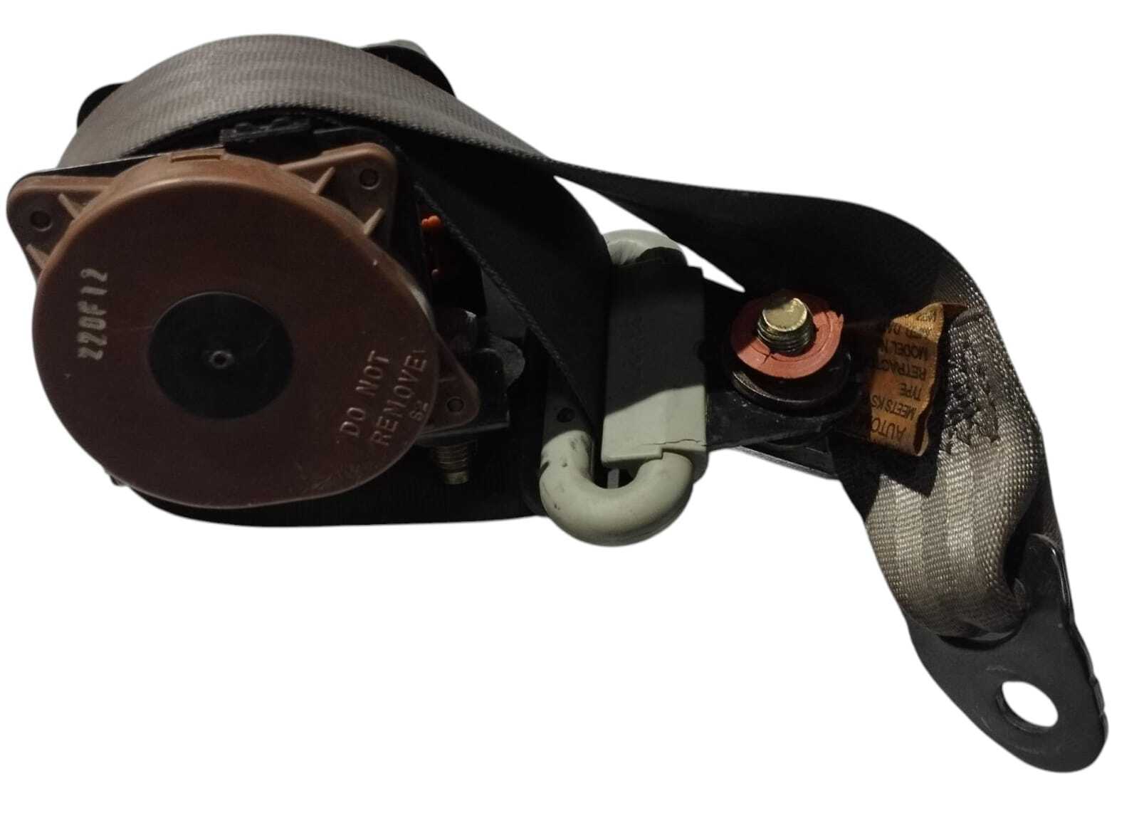 CINTURON TRASERO DERECHO Kia SPECTRA 2004